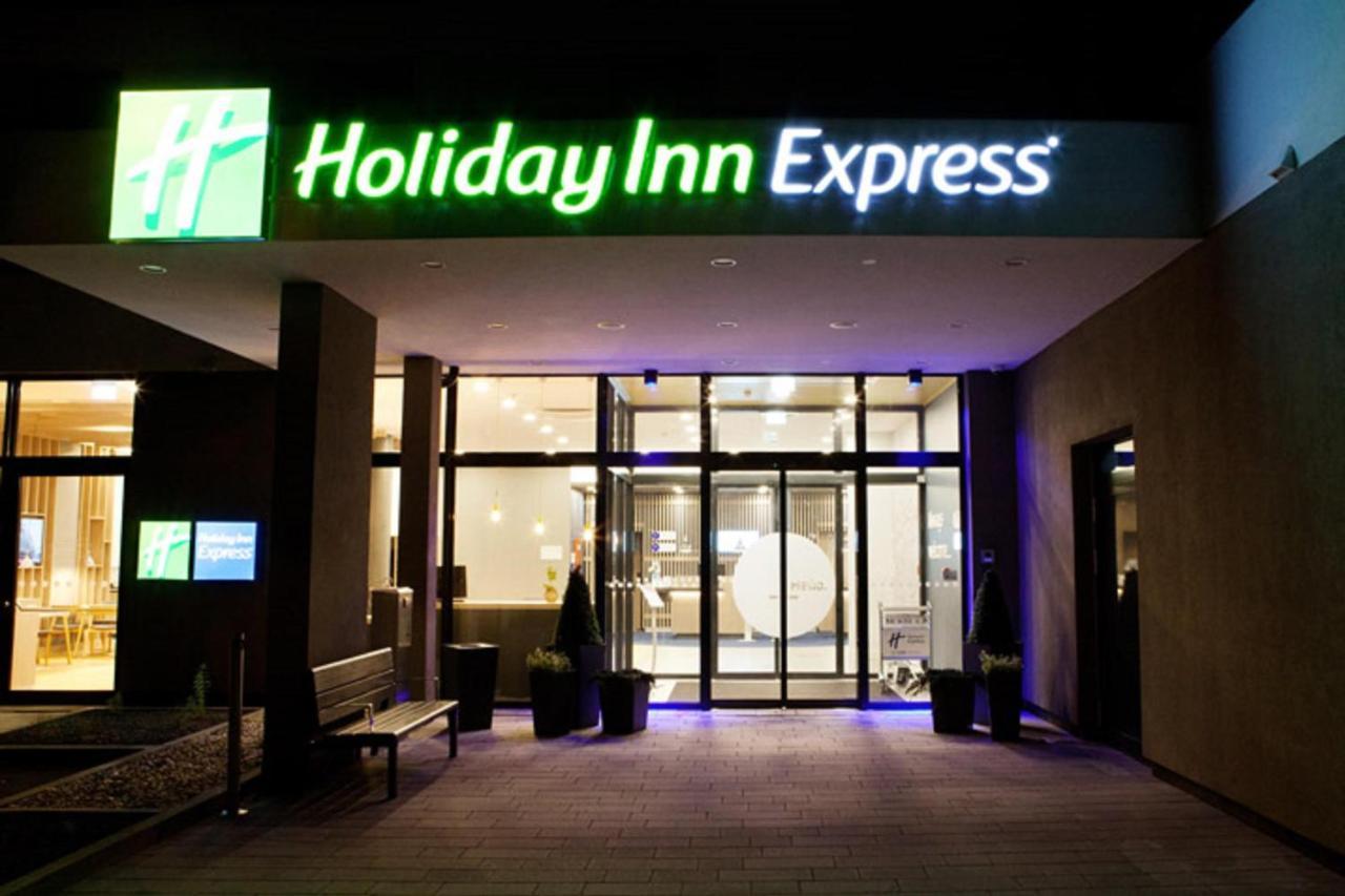 Holiday Inn Express Bochum By Ihg Екстериор снимка