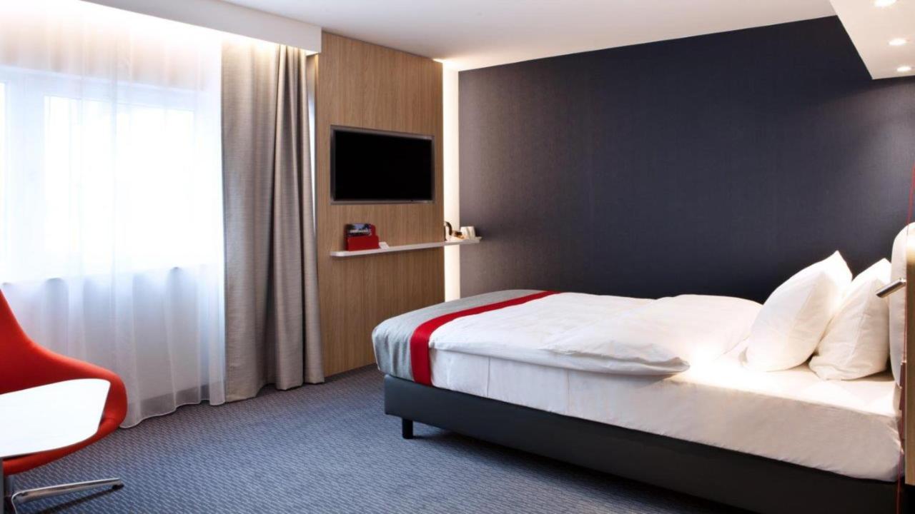 Holiday Inn Express Bochum By Ihg Екстериор снимка