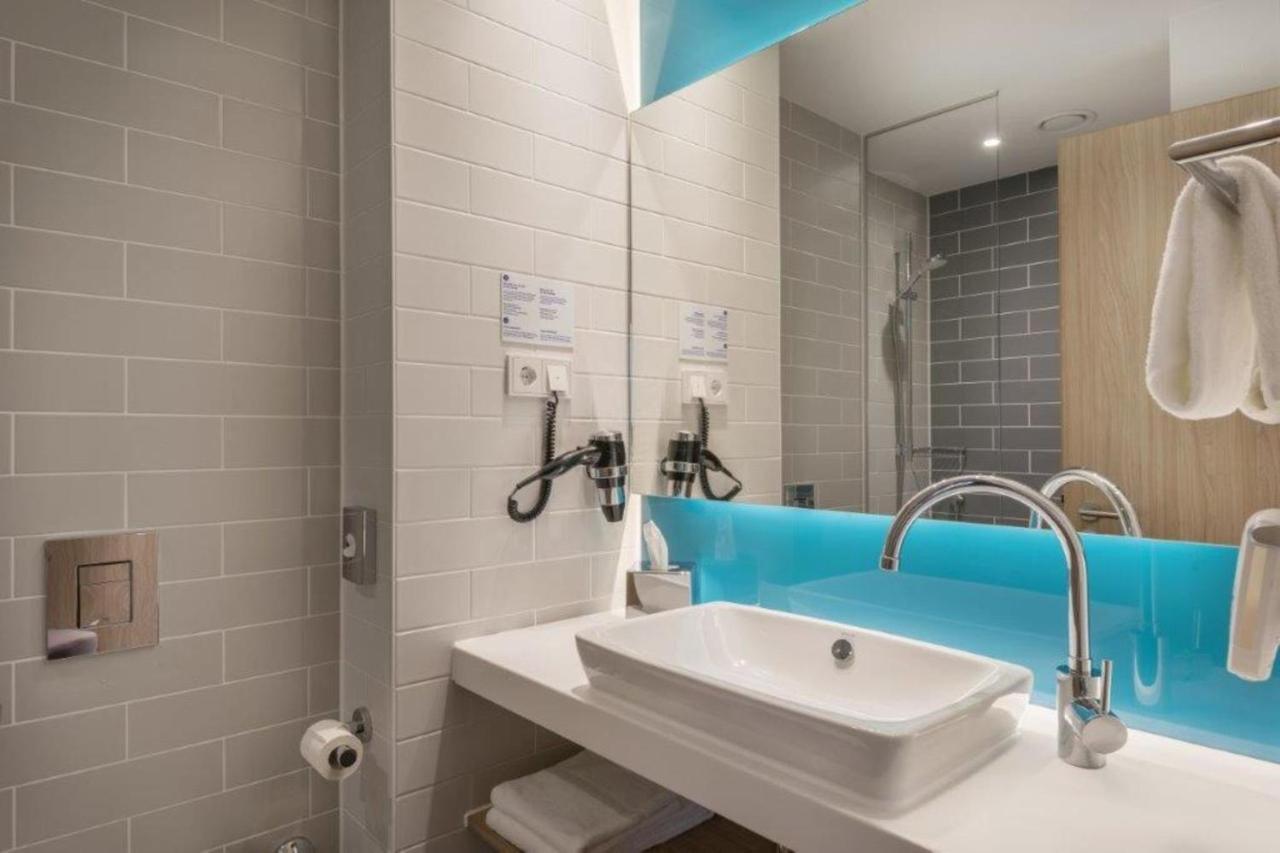 Holiday Inn Express Bochum By Ihg Екстериор снимка