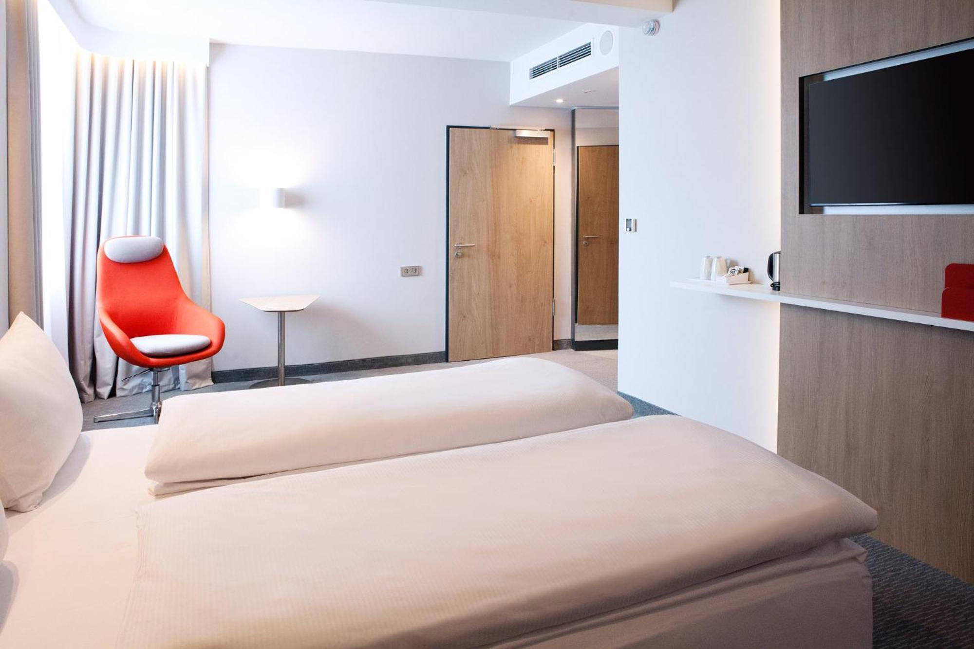 Holiday Inn Express Bochum By Ihg Екстериор снимка