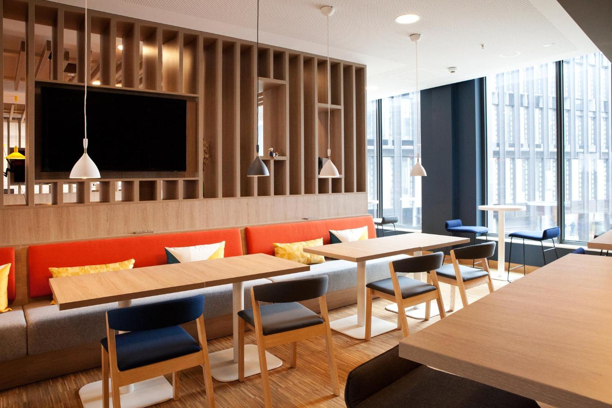 Holiday Inn Express Bochum By Ihg Екстериор снимка