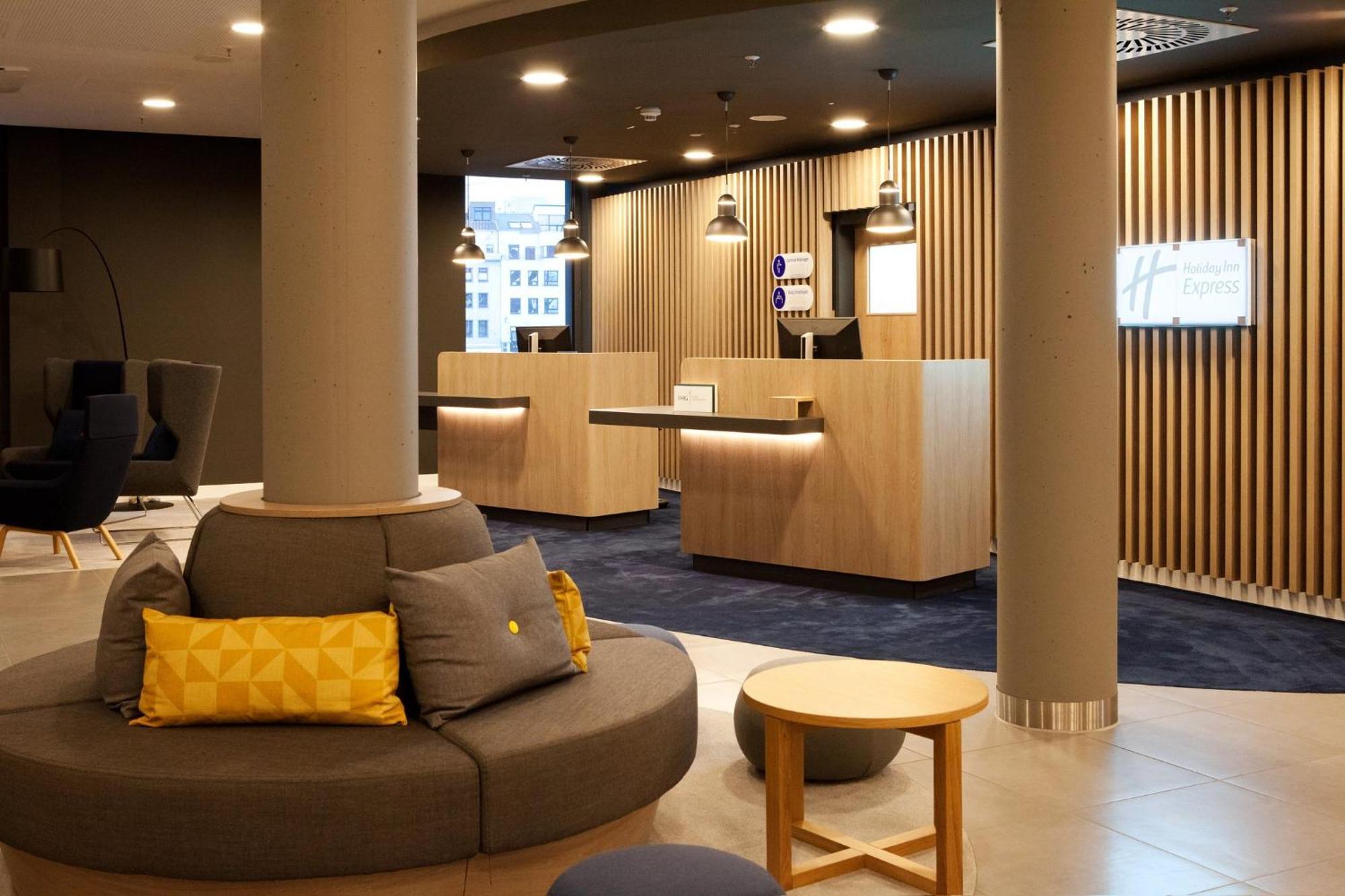 Holiday Inn Express Bochum By Ihg Екстериор снимка